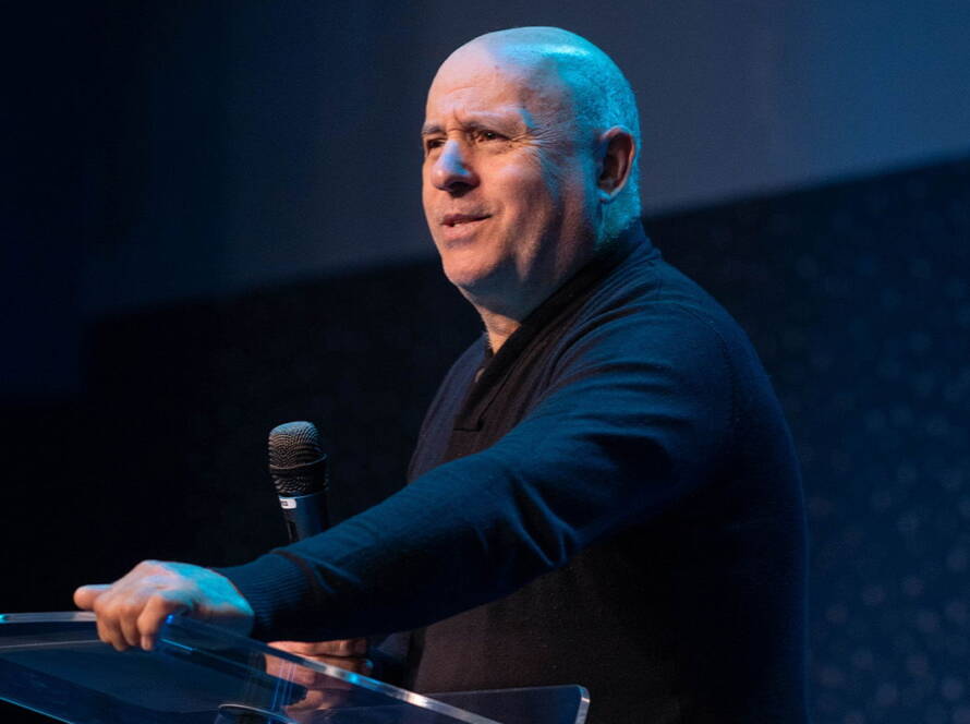 52121 e1765371061986